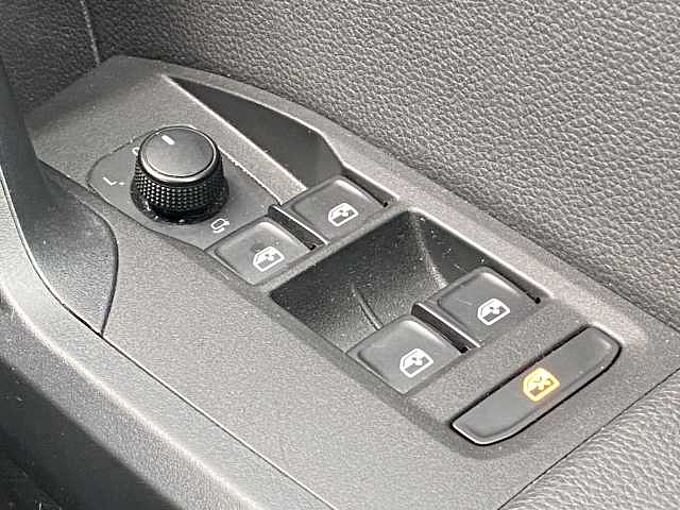 SEAT Arona 1.5 TSI EVO FR Sport 5dr